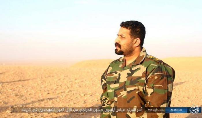 034BCB-il-militare-iracheno-prima-di-essere-ucciso Il militare iracheno prima di essere ucciso