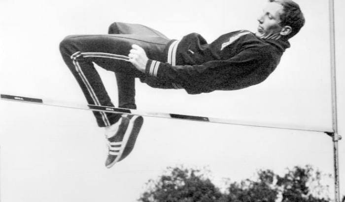 Dick Fosbury in una foto dell'epoca