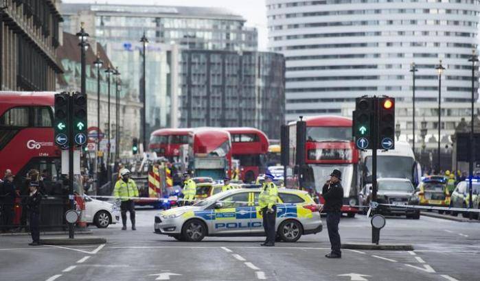 035188-westminster-il-luogo-dell-attentato Westminster, il luogo dell'attentato