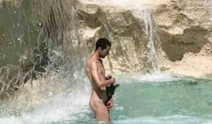 Nudo alla fontana di Trevi: era solo un inno alla bellezza femminile