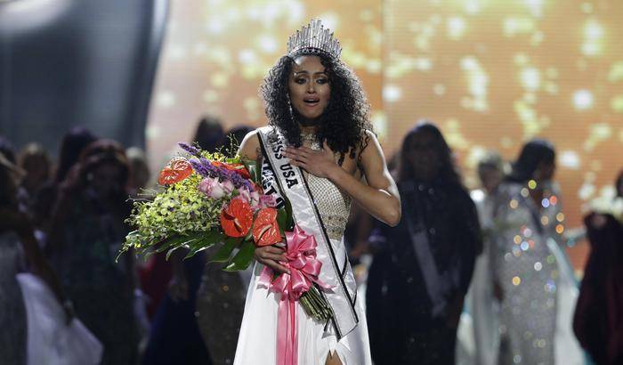 Mirigliani: Boldrini si ricreda sui concorsi di bellezza, Miss Usa è una scienziata