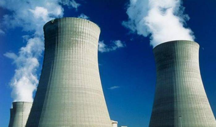 L'India punta ancora sul nucleare: via libera alla costruzione di nuove 10 centrali