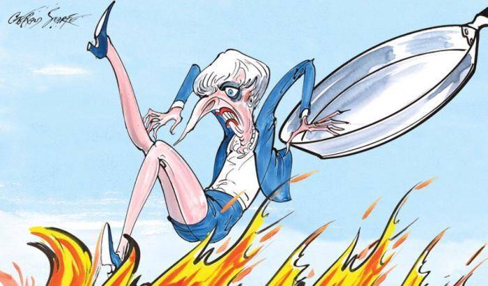 Theresa May nel mirino della satira