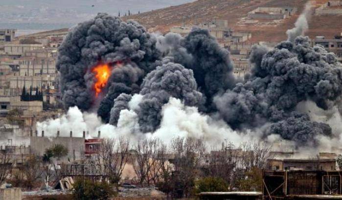 Sono 603, secondo il Pentagono, i civili uccisi nei bombardamenti della Coalizione americana a guida Usa contro l'Isis