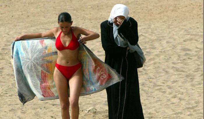 Algeria: contro la campagna anti-bikini