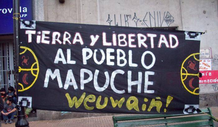 Giù le mani dalle nostre terre in Patagonia: la sfida dei mapuche ai Benetton