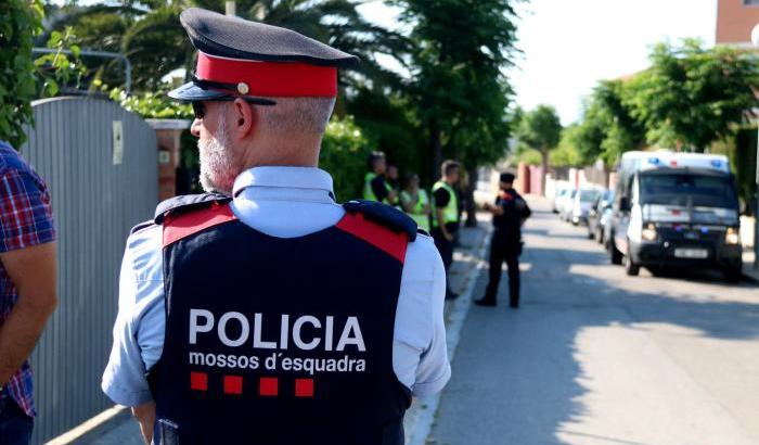 0004ACFF-mossos-d-esquadra Mossos d'Esquadra