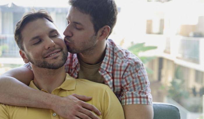 La Tunisia dice basta ai test medici sui gay: sono atti di tortura