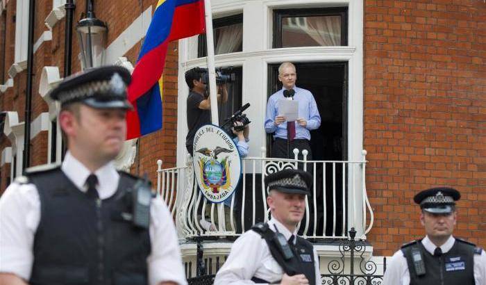 0004AFF2-julian-assange Julian Assange