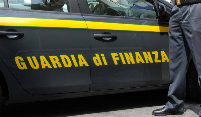 Nuovo schiavismo: lavoratori sottopagati e minacciati. Quattro arresti