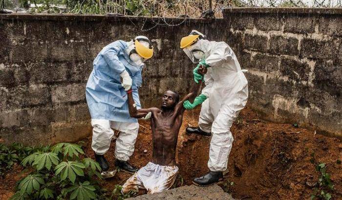 0004B05C-un-malato-di-ebola Un malato di ebola