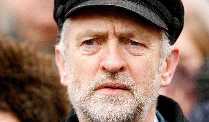 0004B21A-corbyn Corbyn