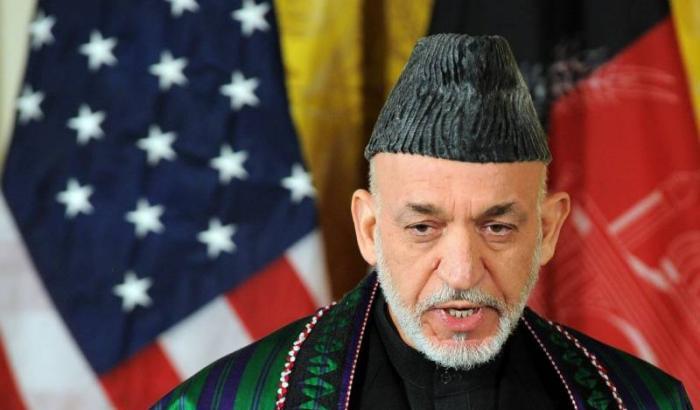 L'ex presidente Karzai critica i talebani: "Colmino le lacune di questo governo"