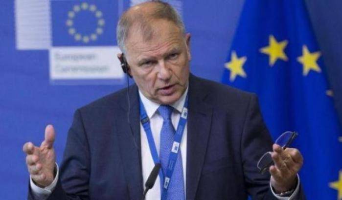 La Ue contro i no-vax: responsabili della morte di molti bambini, visitino le loro tombe