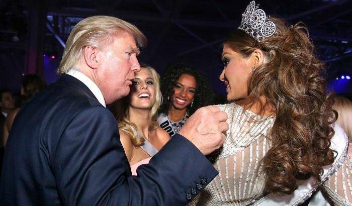 Le deputate democratiche vogliono un'inchiesta su Trump e il sexgate