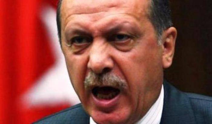 Golpe in Turchia: altri 3000 funzionari e militari licenziati per terrorismo