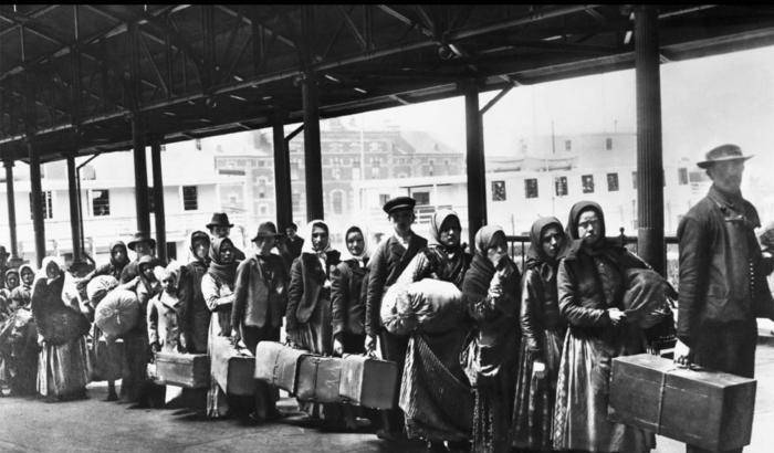 Quando i migranti eravamo noi: apre a Palermo il 'Museo delle Spartenze'