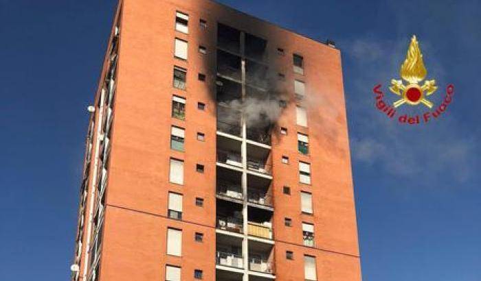 Milano: è morto il 13enne intossicato nel palazzo andato in fiamme in via Cogne