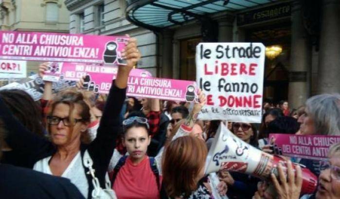 Aggressisone fascista contro tre donne