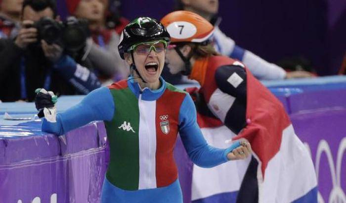 Fontana è bronzo nello short track e striglia l'Italia: "Il 4 marzo diamoci una svegliata!"