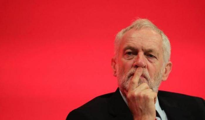 Corbyn al giornale ebraico: "Ho passato la vita a combattere l'antisemitismo"