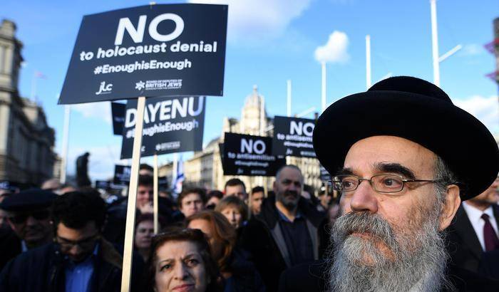 0004DC0C-gli-ebrei-britannici-voltano-le-spalle-a-corbyn Gli ebrei britannici voltano le spalle a Corbyn