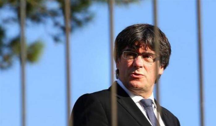 Indipendenza della Catalogna, Putin aveva offerto 10mila soldati a Puigdemont