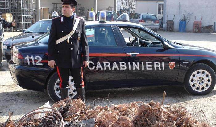Muore folgorato mentre tenta di rubare il rame da una cabina Enel