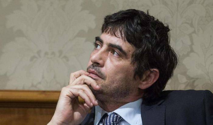 Fratoianni: "Da Salvini il consueto volgare cinismo e il disprezzo verso le leggi e norme internazionali"