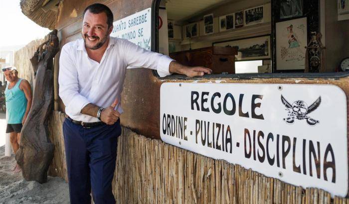 Salvini prospetta un governo No Vax: libertà di cura