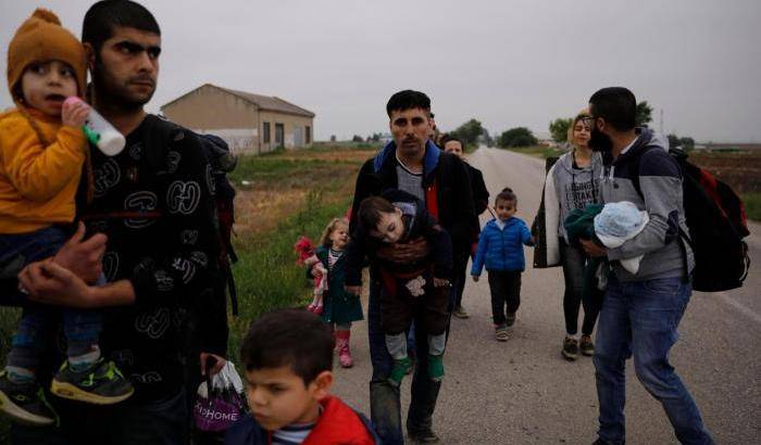 Scusate, per il matrimonio di Harry e Megan noi di Afrin non arriveremo in tempo