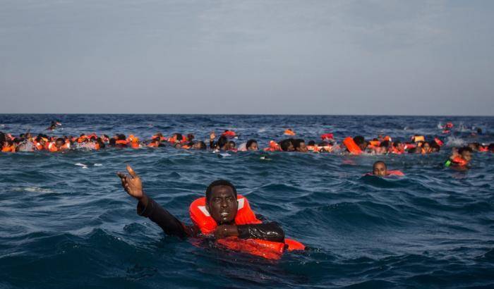 Salvini a testa bassa contro le Ong: sono loro i vice scafisti
