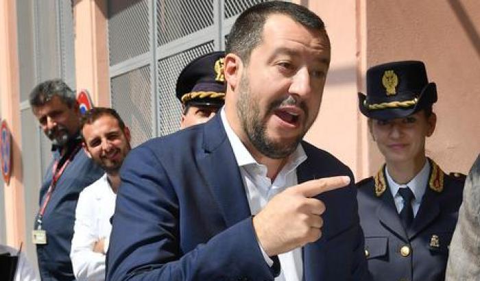 Il vittimismo di Salvini: siamo il governo più odiato. Forse per i 600 morti in mare?