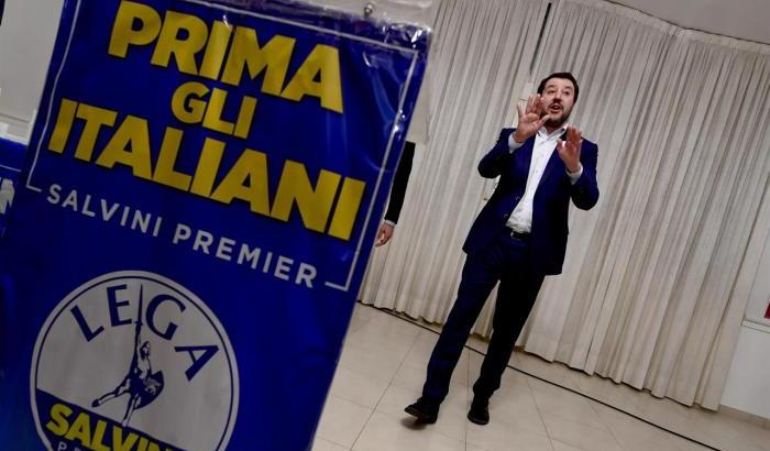 Il razzismo paga: la Lega di Salvini sempre in testa ai sondaggi