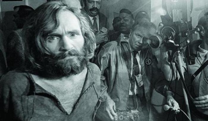 Charles Manson è finalmente morto il 19 novembre del 2017, a 83 anni