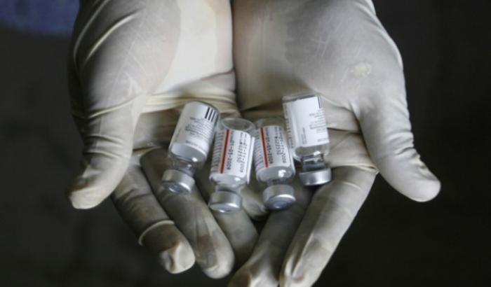 L'Aifa assicura: "A giugno 15 milioni di italiani immunizzati. Sono state chieste forniture in più"