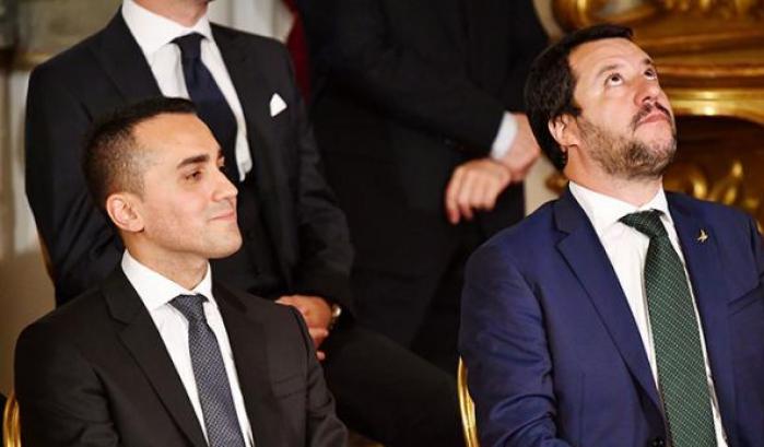 'Di Maio sposa Salvini': reddito di cittadinanza solo agli italiani