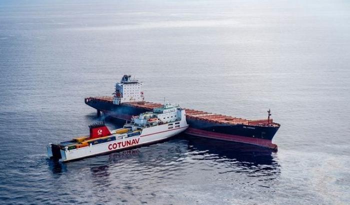 Corsica, collisione tra navi: in mare 600 metri cubi di carburante e una chiazza di 10 kmq