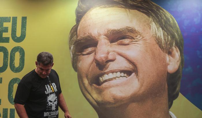Bolsonaro all'ambasciatore italiano: portate via Battisti
