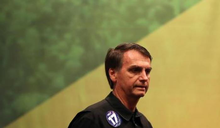 I giornalisti brasiliani attaccano Bolsonaro: "usa il suo potere per intimidire la stampa"