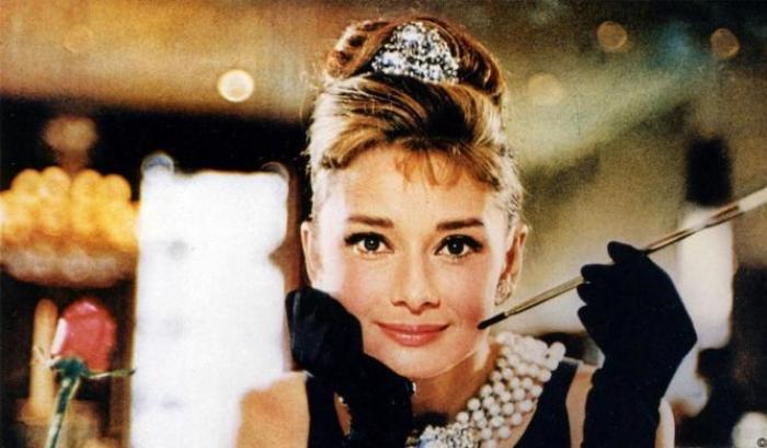 Con la Resistenza olandese per combattere i nazisti: il passato segreto di Audrey Hepburn