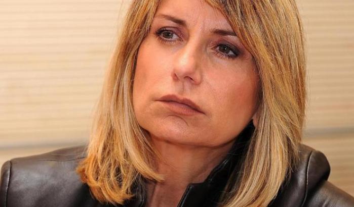 Tiziana Ferrario a Di Battista: "puttane lo dici ad altri, cresci e impara un lavoro vero"