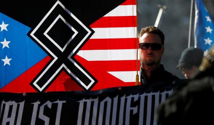 Perché suprematisti bianchi e nazisti sono ormai più pericolosi dell'Isis