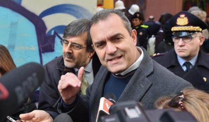 De Magistris sta con Di Maio: "totale e piena sintonia con il M5s sui rifiuti"