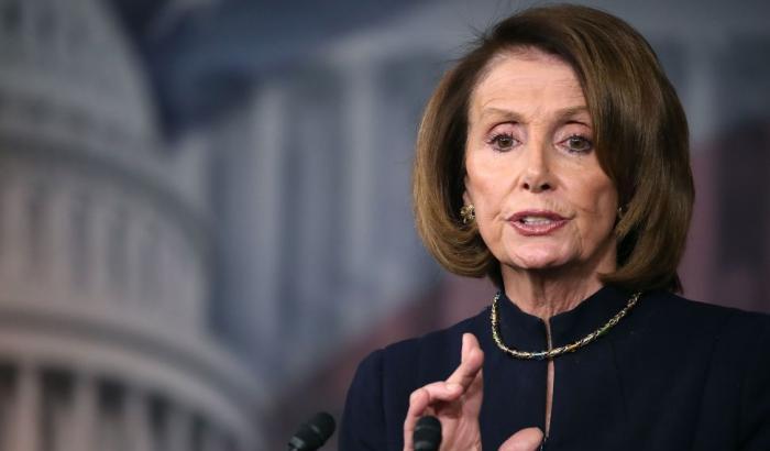 Nancy Pelosi al vetriolo contro Facebook: "Un'azienda vergognosa, diffonde bugie e pensa solo ai soldi"