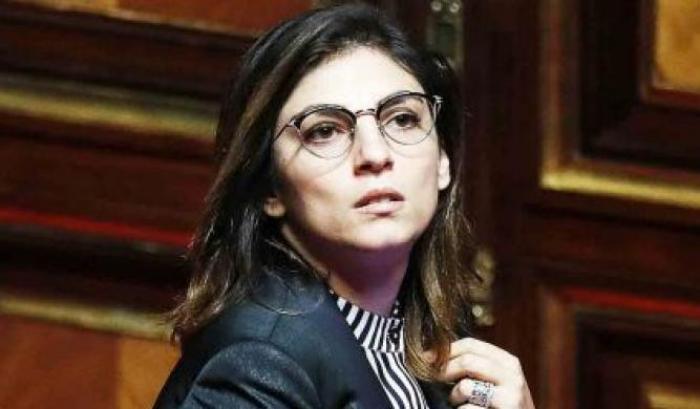 I grillini difendono l'incompetente Castelli: aggressione mediatica contro lei