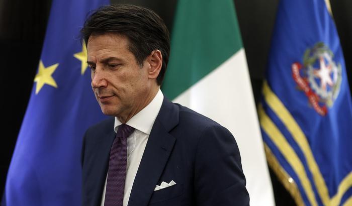 Diciotti, Conte si ricorda di essere premier per salvare Salvini: "la responsabilità politica è mia"