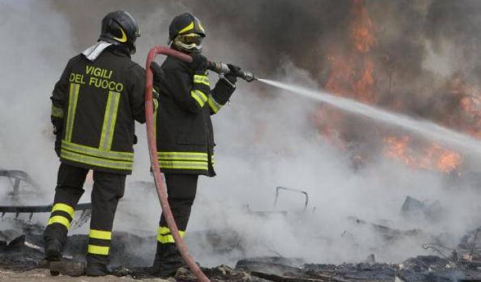 Tragedia a Cornigliano: ritrovato un corpo carbonizzato in una baracca