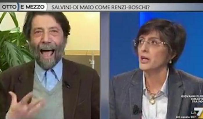 Cacciari urla contro la Bongiorno: "Donne e bambini in mare da 18 giorni, vergognatevi!"