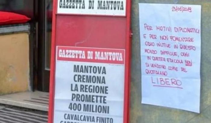 La Resistenza di un edicolante: "Per non fomentare l'odio, qui non si vende Libero"